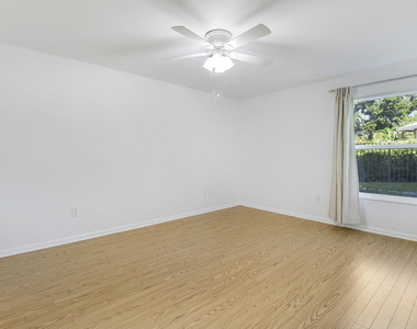 8388 Se Croft - Photo Thumbnail 21