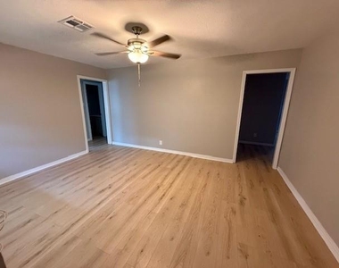 716 Faulkner Lane - Photo Thumbnail 1