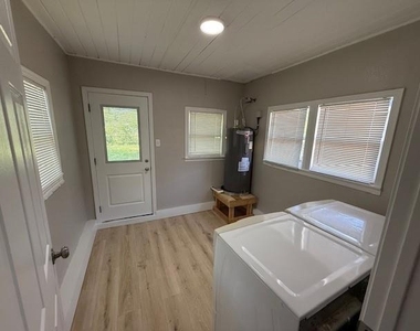 716 Faulkner Lane - Photo Thumbnail 3