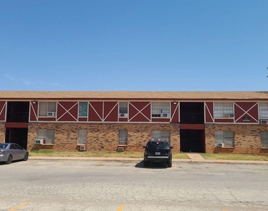 2410 N Willis Street - Photo Thumbnail 1