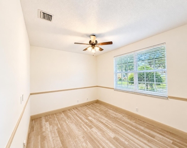 6841 Nw 81st Court - Photo Thumbnail 20