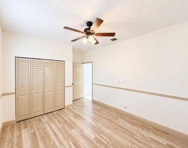 6841 Nw 81st Court - Photo Thumbnail 21