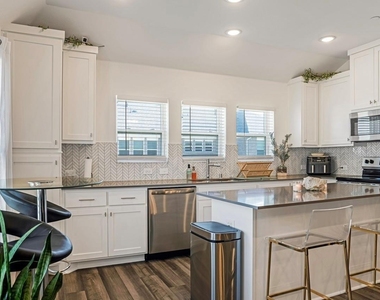 5114 Springlake Parkway - Photo Thumbnail 11