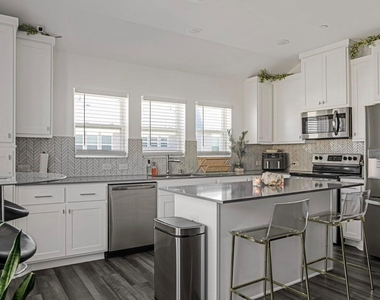 5114 Springlake Parkway - Photo Thumbnail 10