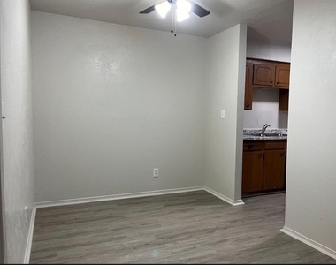 5014 Inverness Avenue - Photo Thumbnail 3
