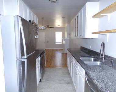 719 S Clinton Avenue - Photo Thumbnail 4