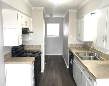 3110 Leanne Street - Photo Thumbnail 2
