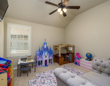 3513 Bans Crown Boulevard - Photo Thumbnail 19
