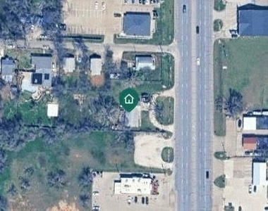 117 N Broadway Street - Photo Thumbnail 10