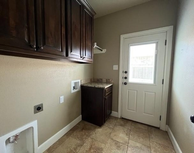 4725 Big Bend Trail - Photo Thumbnail 21
