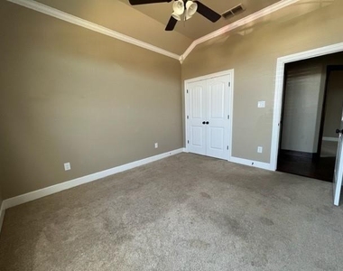 4725 Big Bend Trail - Photo Thumbnail 18