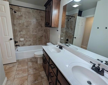 2416 Nw 153rd Street - Photo Thumbnail 18