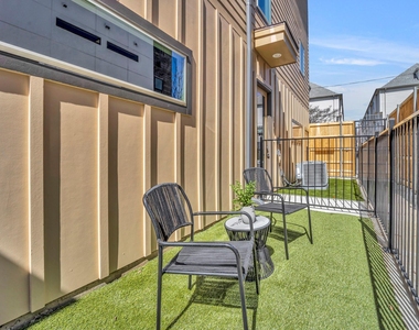 5806 Bryan Parkway - Photo Thumbnail 3