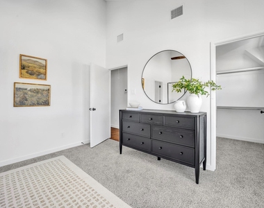 5806 Bryan Parkway - Photo Thumbnail 21