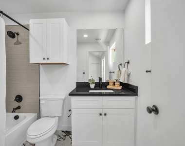 5806 Bryan Parkway - Photo Thumbnail 31