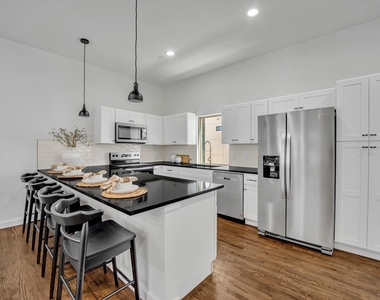 5806 Bryan Parkway - Photo Thumbnail 9