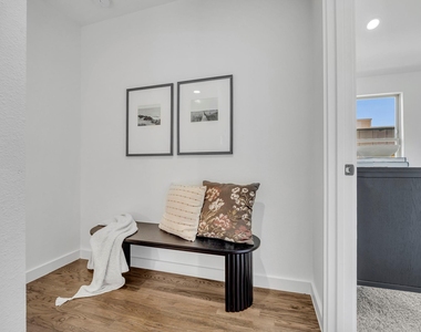 5806 Bryan Parkway - Photo Thumbnail 19
