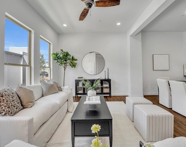 5806 Bryan Parkway - Photo Thumbnail 6
