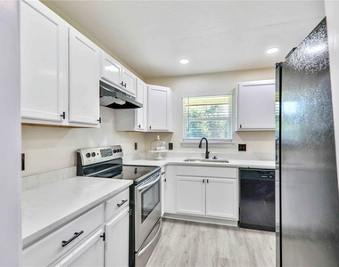 512 Morgan Drive - Photo Thumbnail 28
