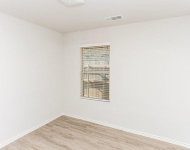 3621 Joshua Street - Photo Thumbnail 10
