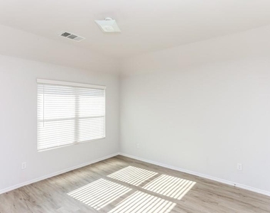 3621 Joshua Street - Photo Thumbnail 7