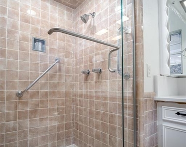 2321 Nw 48th Street - Photo Thumbnail 7