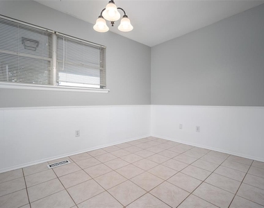 2321 Nw 48th Street - Photo Thumbnail 15