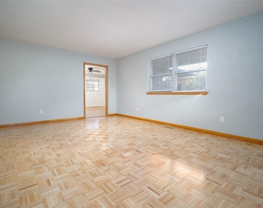 2321 Nw 48th Street - Photo Thumbnail 10