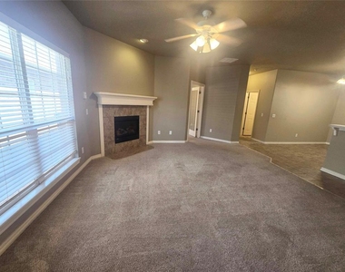 25 Nw 155th Street - Photo Thumbnail 1