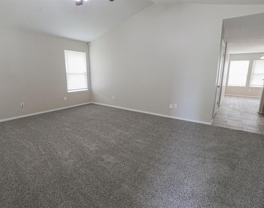 2705 Nw 187th Terrace - Photo Thumbnail 2