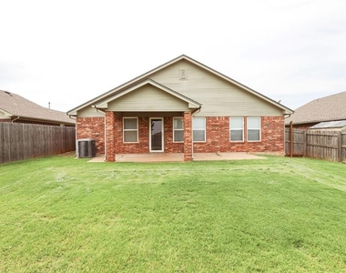 2705 Nw 187th Terrace - Photo Thumbnail 24