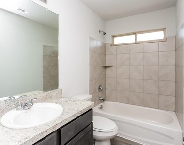 3905 Job Drive - Photo Thumbnail 7