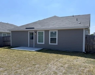 7132 Landings Edge Road - Photo Thumbnail 9