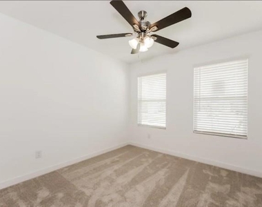 7132 Landings Edge Road - Photo Thumbnail 7
