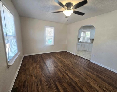 1129 Nw 82nd Street - Photo Thumbnail 1