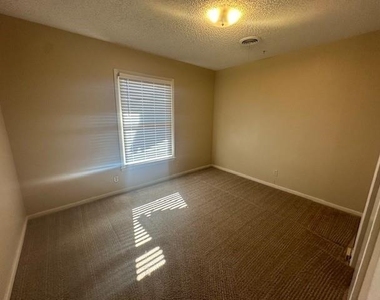 3124 Sandefer Street - Photo Thumbnail 11