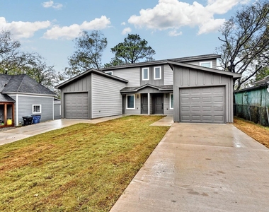 319 E Hull Street - Photo Thumbnail 1