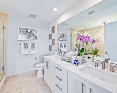 550 Okeechobee Boulevard - Photo Thumbnail 5