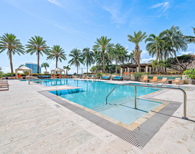 550 Okeechobee Boulevard - Photo Thumbnail 22