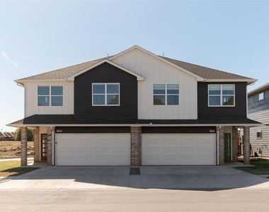 8907 Nw 109th Lane - Photo Thumbnail 1