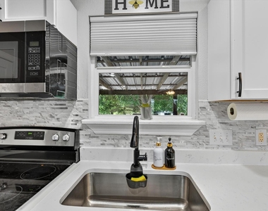 4606 County Road 408 - Photo Thumbnail 6