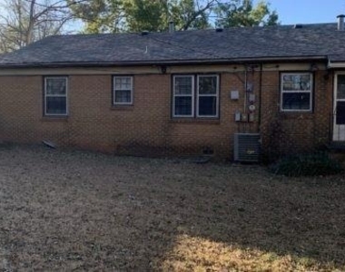 1103 Bedford Drive - Photo Thumbnail 8