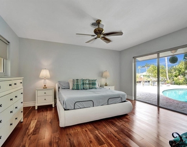3811 Ne 26th Avenue - Photo Thumbnail 9