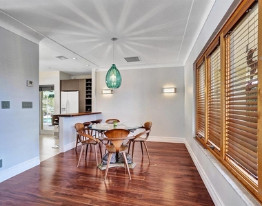 3811 Ne 26th Avenue - Photo Thumbnail 7