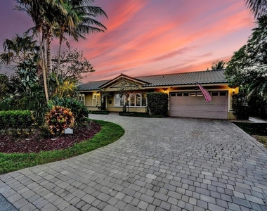 3811 Ne 26th Avenue - Photo Thumbnail 14