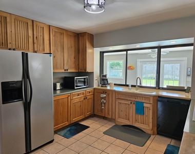 1590 Ne 23rd Terrace - Photo Thumbnail 7