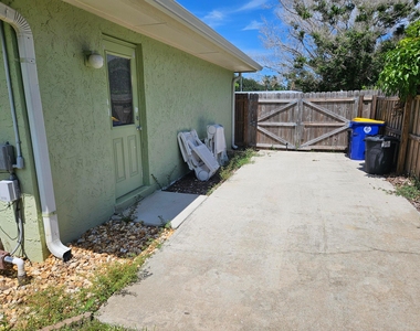 1590 Ne 23rd Terrace - Photo Thumbnail 39