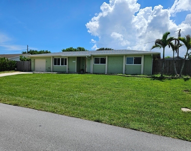 1590 Ne 23rd Terrace - Photo Thumbnail 1