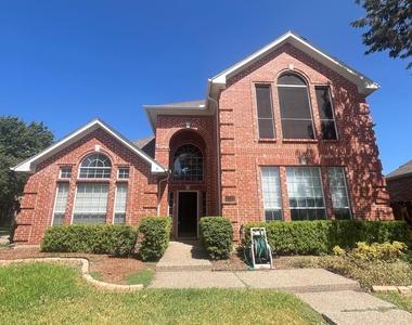 3113 Buena Vista Drive - Photo Thumbnail 1