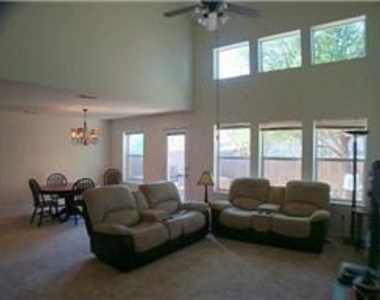 10347 Summit Run Drive - Photo Thumbnail 3